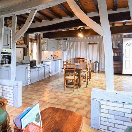 2 Bedroom Lovely Home In Marques 外观 照片