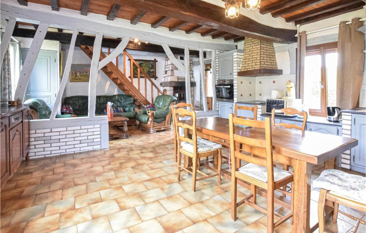 2 Bedroom Lovely Home In Marques 外观 照片