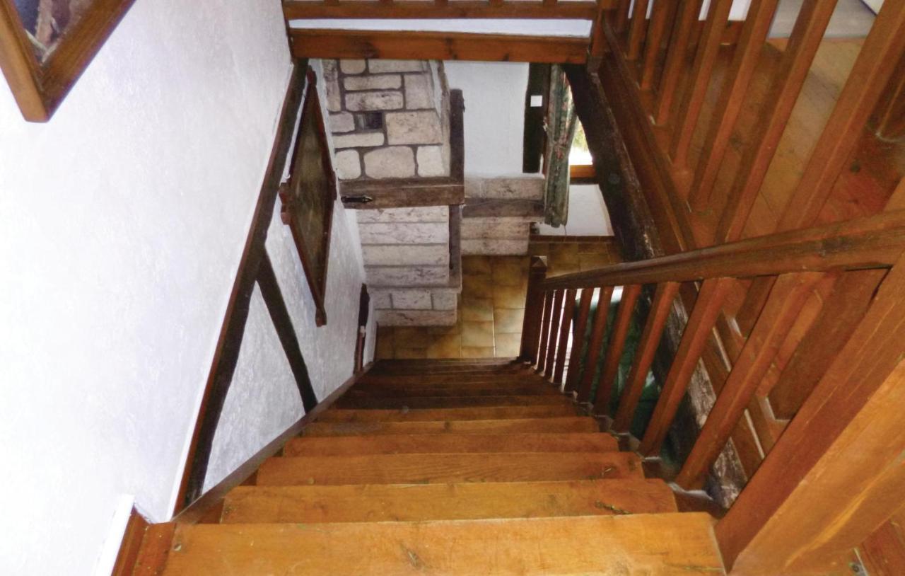 2 Bedroom Lovely Home In Marques 外观 照片